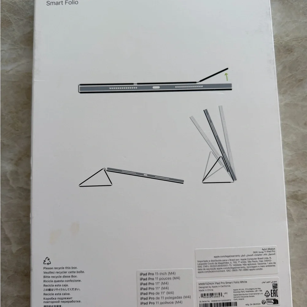 Apple iPad Pro Smart Folio - White